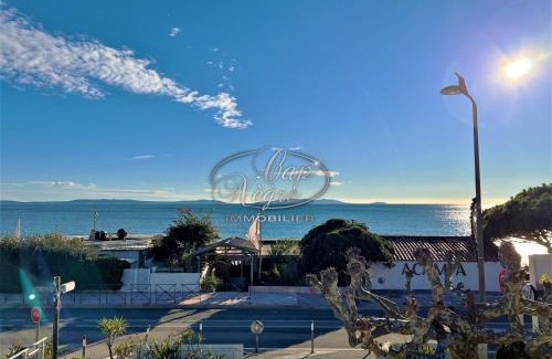 Cavaliere Beach Apartment | Appartement duplex 4 personnes terrasse vue mer, proche plage de Cavalière - LE LAVANDOU