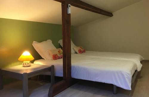 Toul Apartment | Appartement Duplex Confortable au Cœur de Toul avec Parking, Climatisation et Proche Gare - FR-1-584-60