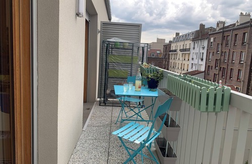 Saint-Denis Apartment | Appartement Duplex Avec Terrasse, Transports à 3 Min, Basilique et JO