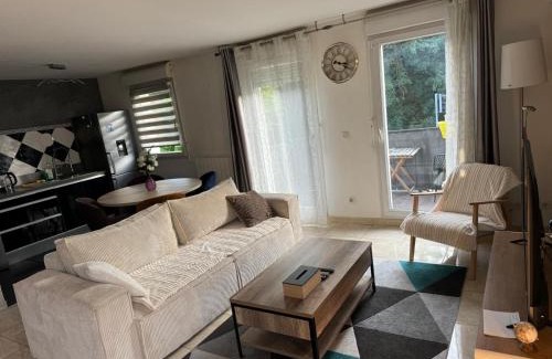Villepinte Apartment | Appartement duplex T3 avec box - Paris - La Défense - Airport CDG - Parc des expositions - Stade de France - Disney - Astérix - Val D Europe
