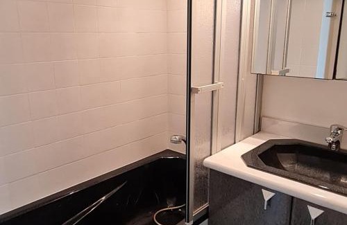 Meschers-sur-Gironde Apartment | Appartement Ensoleillé avec Terrasse et Parking au Centre de Meschers, Proche Plages et Commerces - FR-1-550-38
