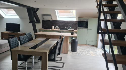 St. Genesius-Rode Apartment | Appartement en duplex avec 2 chambres