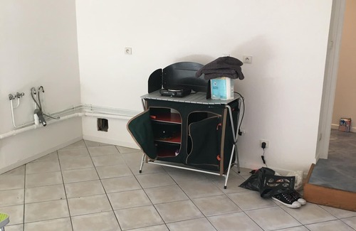 Dourdan Apartment | Appartement en Ceentre Ville de Dourdan. Proche du Château, RER C et Commerces