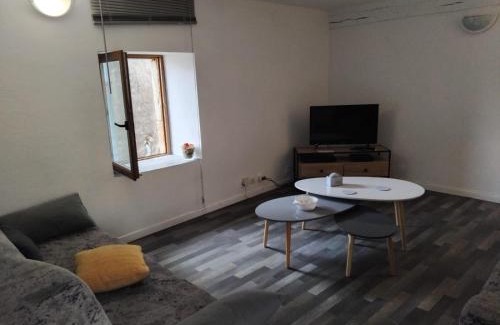 Mirecourt Apartment | Appartement en duplex 1
