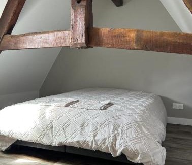 Trevieres Apartment | Appartement en duplex Trevieres 3 eme étage