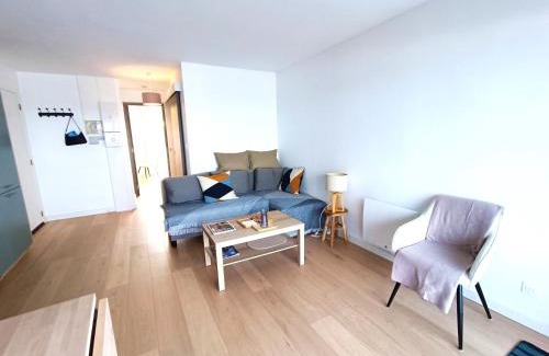 Bernieres-sur-Mer Apartment | Appartement en bord de mer, 4 pers, Bernières-sur-Mer - FR-1-746-26