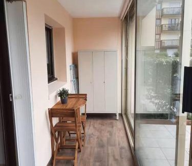 Villers-sur-Mer Apartment | Appartement en rez-de jardin à 50m de la mer!