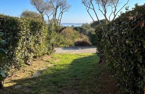 Les Restanques Apartment | Appartement en rez de Jardin vue mer sur le Golfe de Saint Tropez