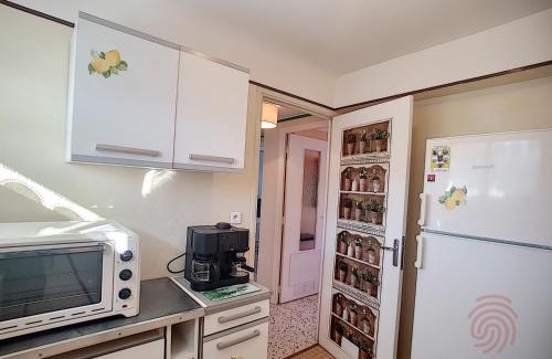 Lamalou-les-Bains Apartment | Appartement F2 moderne à Lamalou-les-Bains, proche thermes, balcon, Wi-Fi, animaux acceptés - FR-1-451-204