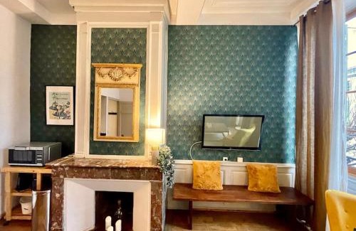 Verdun Apartment | Appartement F2, "La Scène du 66", VERDUN CENTRE, Garage motos et vélo, WIFI, Géré par PrestaZen'Services