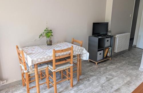 Sorbiers Apartment | Appartement F2 rez-de-jardin