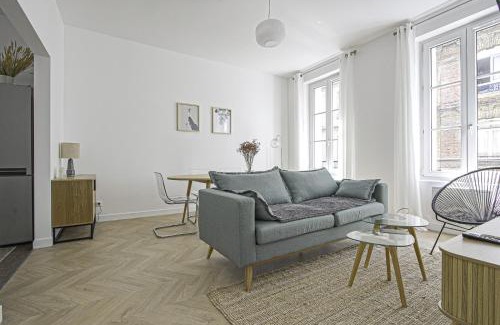 Anatole France Danton Apartment | Appartement F4 - Palais de justice - Proche gare