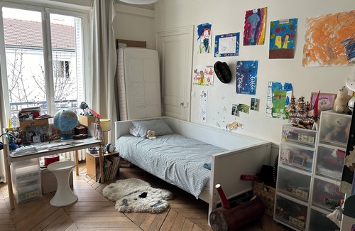Amerique Apartment | Appartement Familial 4 Chambres au Calme Avec Jardin Près des Buttes Chaumont