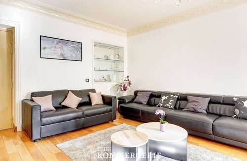 Strasbourg -Saint-Denis Apartment | Appartement Familial au centre de Paris - Marais