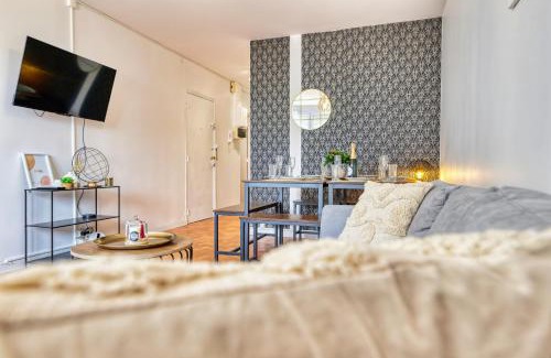 Merignac Apartment | Appartement familial et cozy - Wifi - Espace Travail- Parking