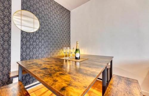 Merignac Apartment | Appartement familial et cozy - Wifi - Espace Travail- Parking