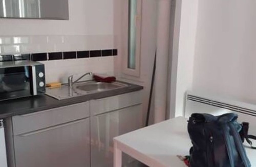 Riquier Apartment | Appartement Fonctionnel et Emplacement Stratégique