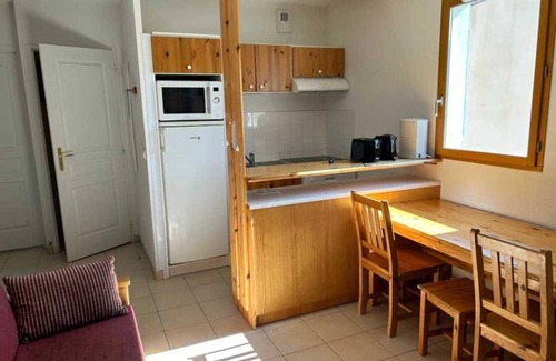 Montbrun-les-Bains Apartment | Appartement - Piscine - ccbbci0