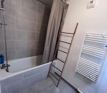 Pierrefitte-sur-Seine Apartment | Appartement 5 personnes