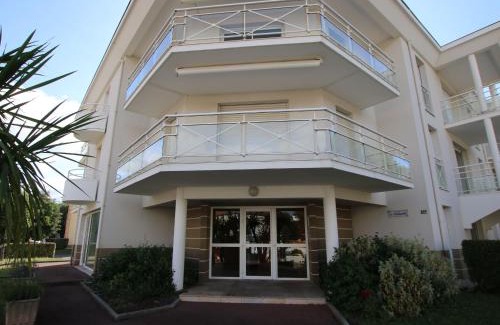Saint-Brevin-l'Ocean Apartment | Appartement T2 avec balcon, à 100m de la plage et proche des commerces à Saint-Brevin-les-Pins - FR-1-364-93