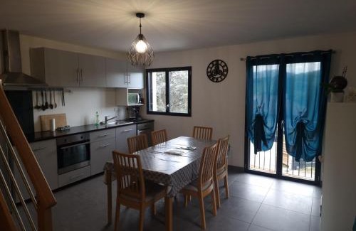 Saint-Martin-d'Uriage Apartment | Appartement rez de jardin