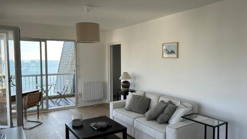 Saint-Quay-Portrieux Apartment | Appartement pied dans l'eau - La Comtesse