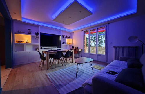 5th Arrondissement Apartment | Appartement Design, 3 Chambres Proche Lyon