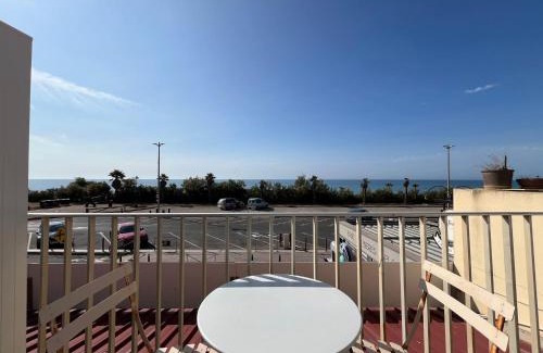 Portiragnes-Plage Apartment | Appartement Front de MER LA PLAGE, accès direct à la plage, Parking Gratuit