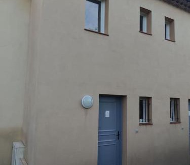 Rouret Apartment | Appartement Grospierres Ardèche