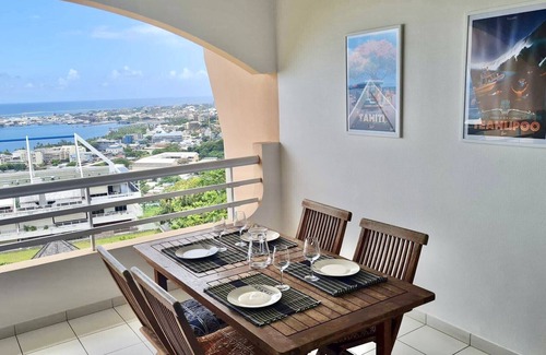 Papeete Condo | Appartement Hana Iti, breathtaking on the ocean at the entrance of Papeete