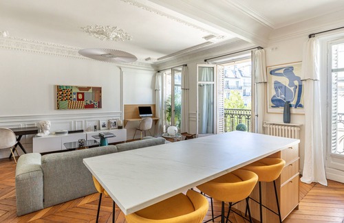 Quartier de la Monnaie Apartment | Appartement Haussmannien D'exception Coeur de Paris