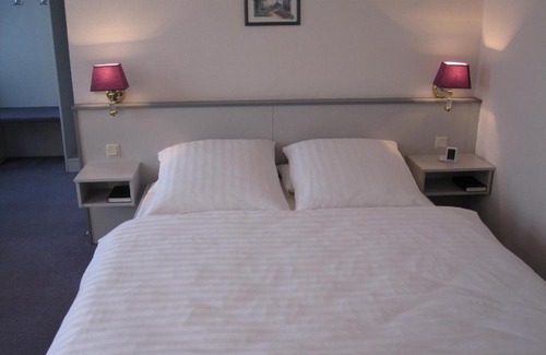 Zwickau Apartment | Appartement im 2OG mit 2 Schlafzimmer, WLAN und Waschmaschine, zentrumsnah