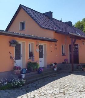 Buchenhain Apartment | Appartement in Buchenhain mit Großem Garten