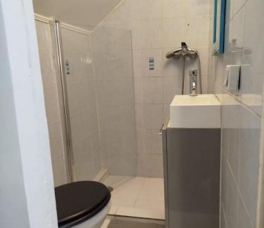 Gagny Apartment | Appartement individuel dans charmante maison de ville à la française