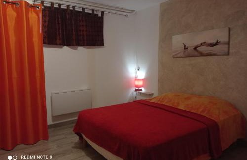 Laroque-des-Alberes Apartment | Appartement, jardin, piscine, à 15 minutes mer et Espagne