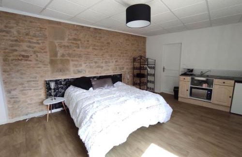 Theize Apartment | Appartement Jarnioux - Les Meublés des Pierres Dorées