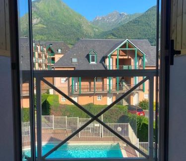 Esquieze-Sere Apartment | Appartement jolie vue et piscine