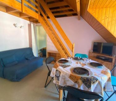 Esquieze-Sere Apartment | Appartement jolie vue et piscine