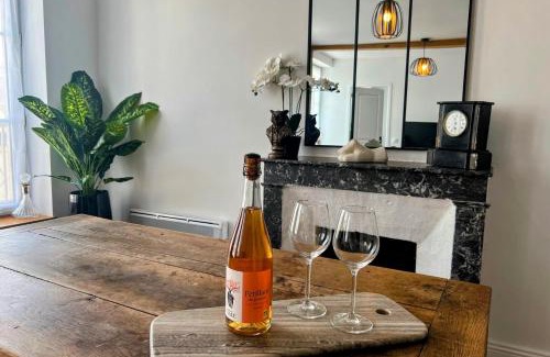 Mortagne-au-Perche Apartment | Appartement L’Éclat du Colza