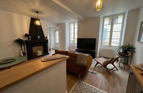 Mortagne-au-Perche Apartment | Appartement La Caresse de l’Amarante