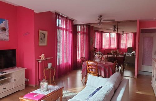 Perigueux Apartment | Appartement LA VIE EN ROSE