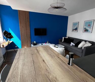 Aix-les-Bains Apartment | Appartement le flamboyant - WIFI - CENTRAL - COSY