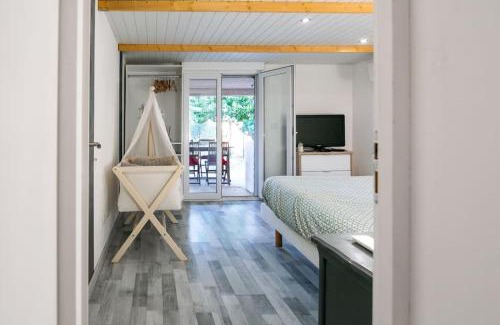 Caunes-Minervois Apartment | Appartement le JuTiNi