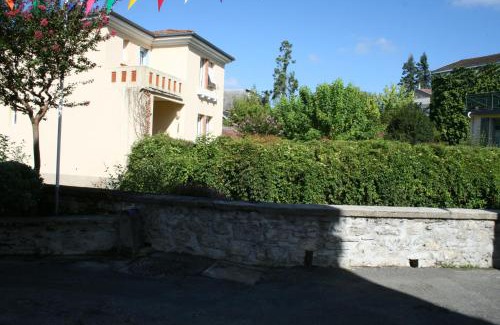 Salies-de-Bearn Apartment | Appartement Le Nid du Saleys - 70 m2 centre ville de Salies-de-Béarn