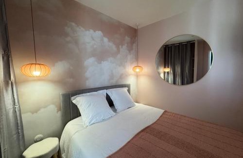 Moulins Apartment | Appartement Le rêve de Gaïa Climatisation et Wifi