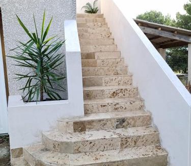 Saint-Nazaire Apartment | Appartement lumineux au cœur de la garrigue