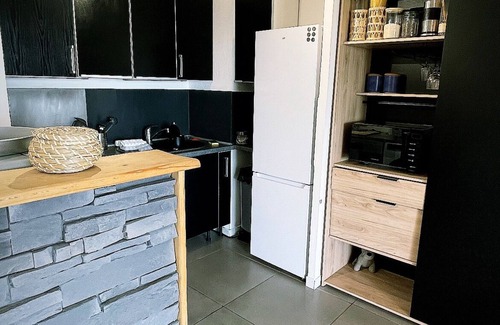 Grasse Apartment | Appartement Lumineux au Calme Proche du Centre-ville
