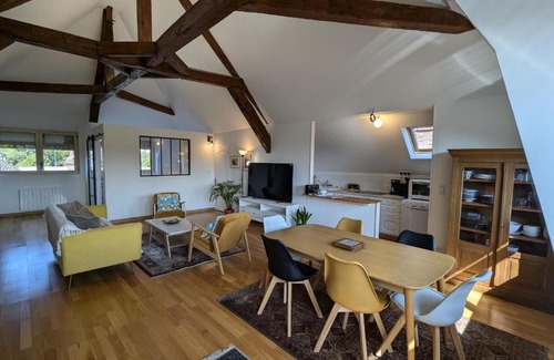 Montargis Apartment | Appartement lumineux avec jardin à Montargis - FR-1-590-562