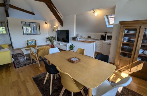 Montargis Apartment | Appartement lumineux avec jardin à Montargis - FR-1-590-562