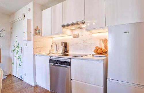 Le Home Apartment | Appartement lumineux avec balcons et stationnement privatif - FR-1-788-22